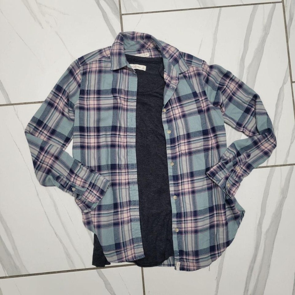 Abercrombie & American Eagle Cozy top bundle